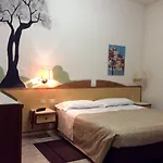 Alexandra 酒店