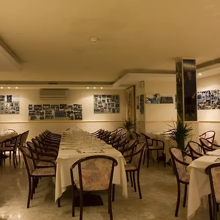 Alexandra Hotel 3*